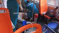老人因让座扇小伙耳光后猝死迅雷下载