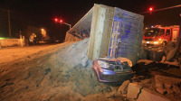 哈尔滨运沙车侧翻致5人死亡迅雷下载